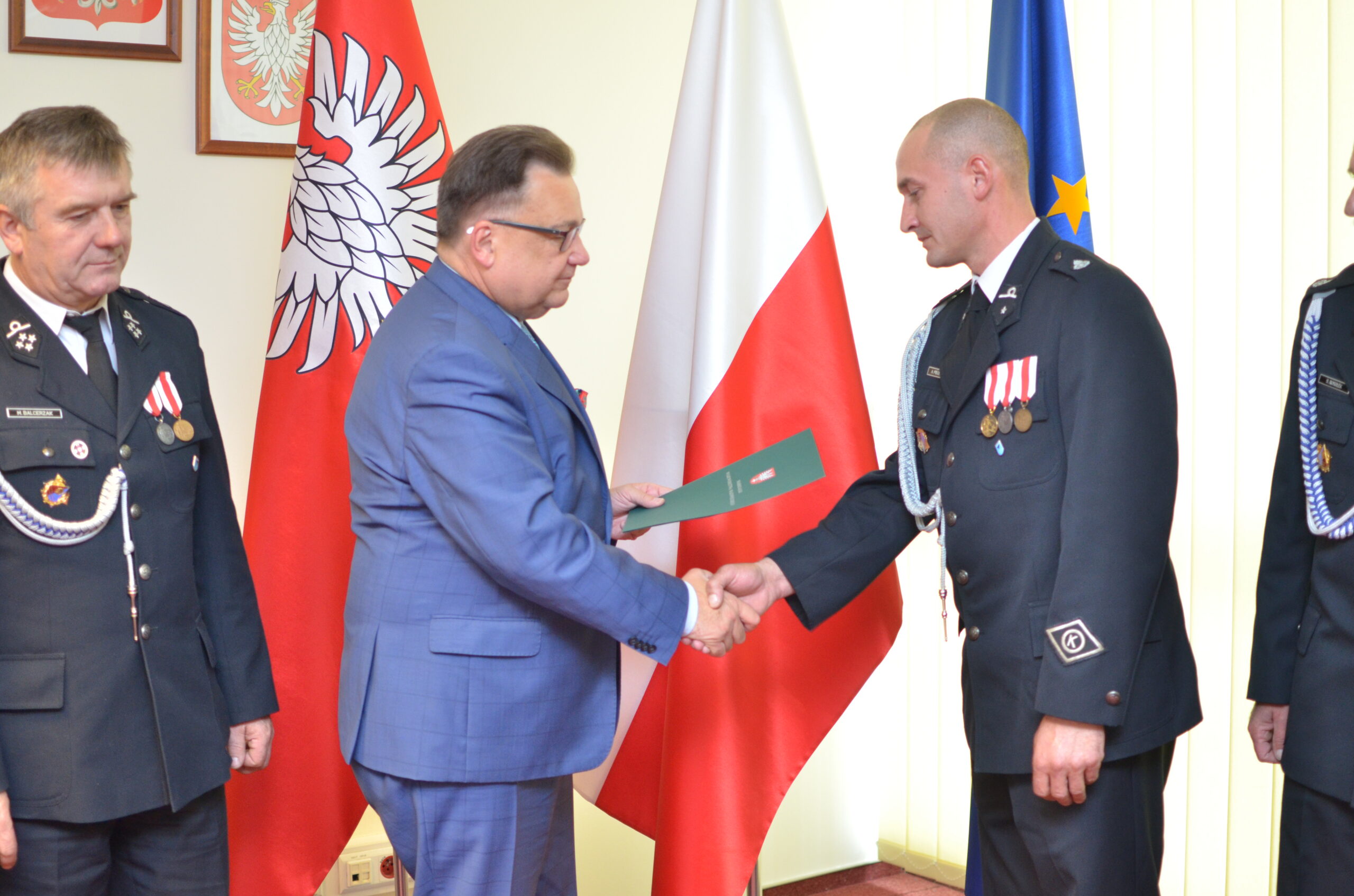 Tło