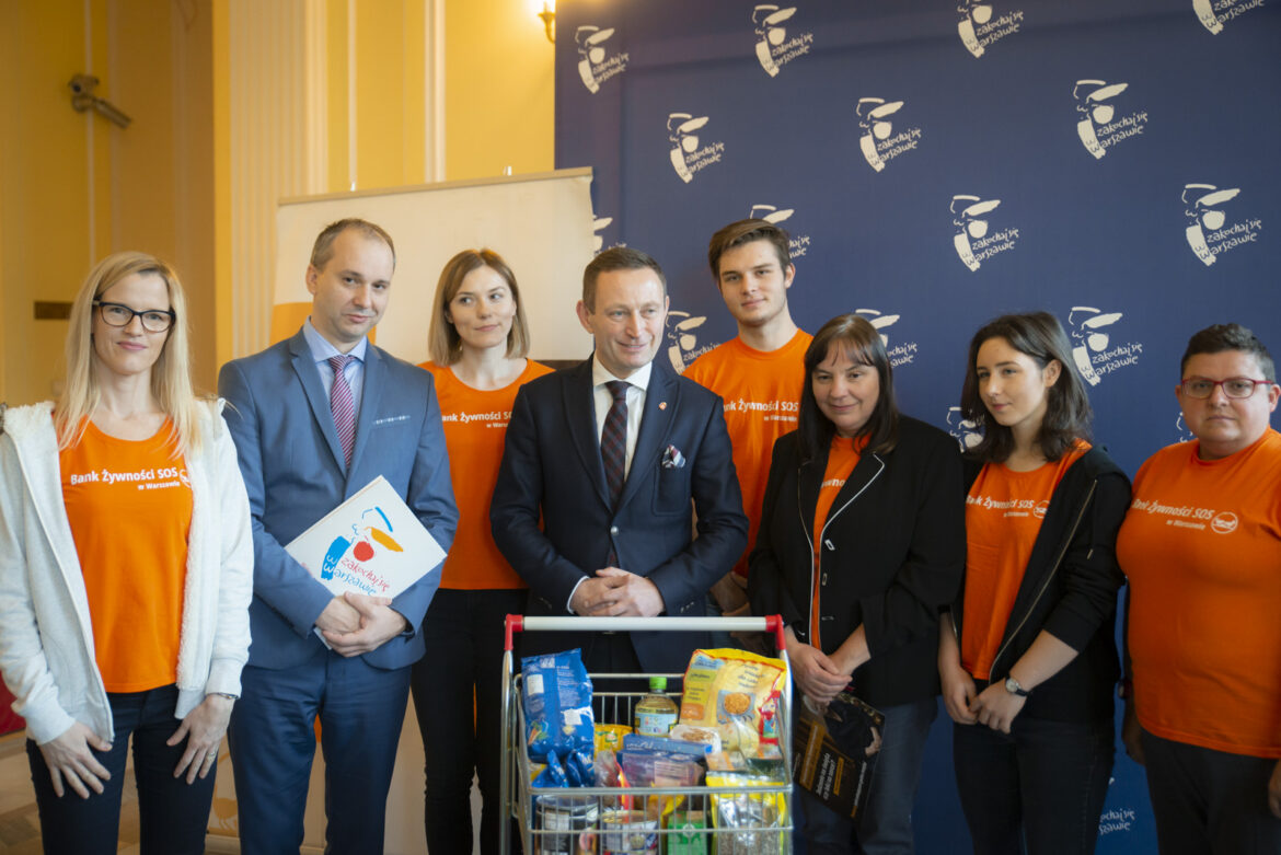 Podaruj potrzebującym godne święta. Świąteczna Zbiórka Żywności w stolicy