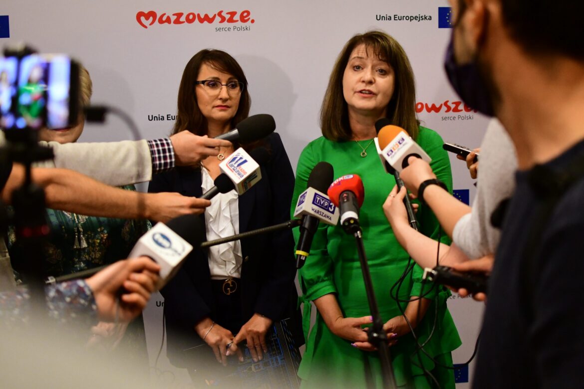 62 szkoły z Warszawy i gmin podwarszawskich z pomocą samorządu Mazowsza i UE