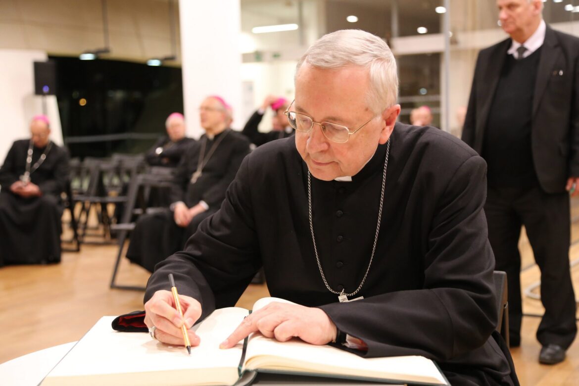 Abp Gądecki apeluje o ratowanie życia Polaka z Plymouth. “Został on skazany na śmierć”