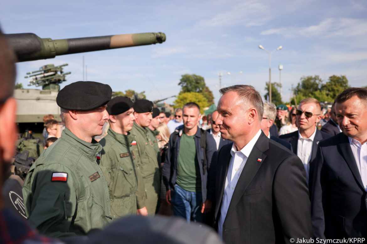 |Niepokalanów: Prezydent RP wziął udział w pikniku wojskowym