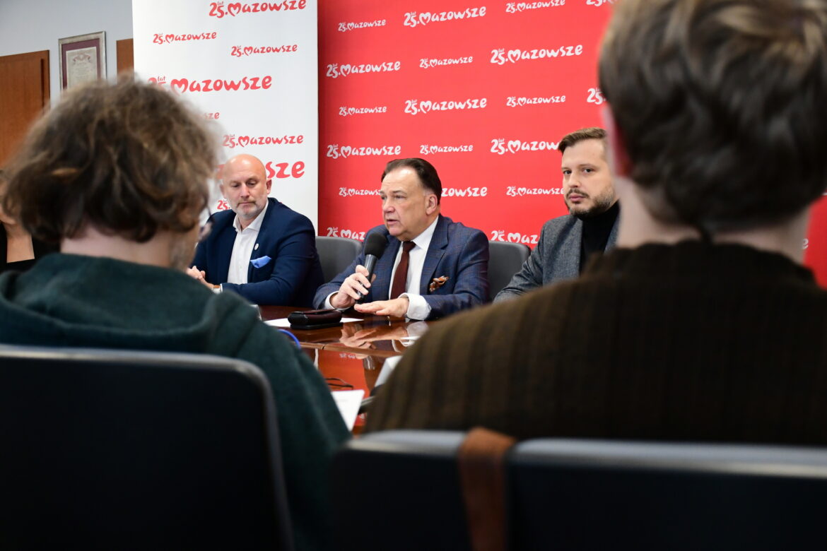Projektant linii kolejowej do Modlina wybrany