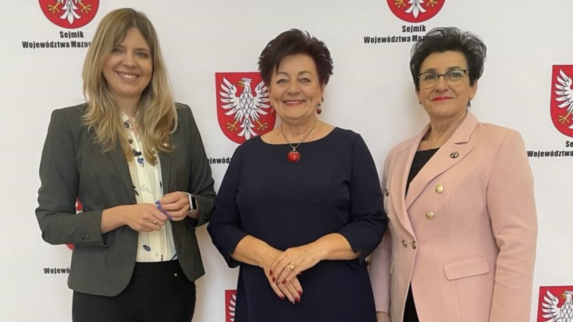 Trzy nowe radne województwa mazowieckiego zaprzysiężone