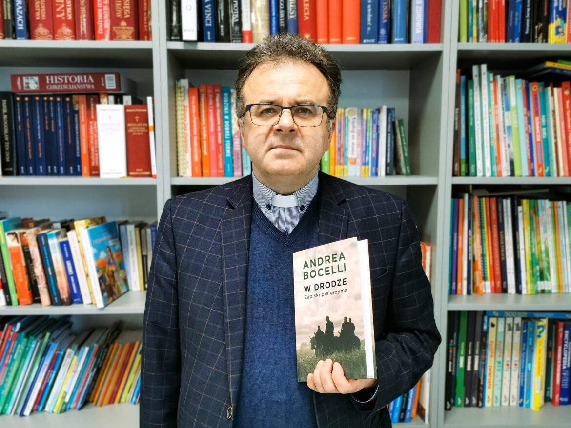 DOBRA BIBLIOTECZKA: Andrea Bocelli. W drodze. Zapiski pielgrzyma - niedziela, 31 grudnia, 17.15