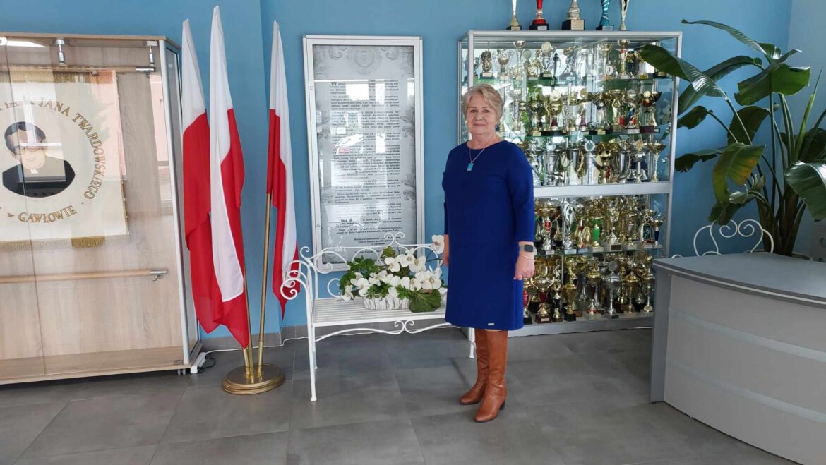 Relacja z otwarcia nowego skrzydła SP im. ks. Jana Twardowskiego w Gawłowie - poniedziałek, 12 lutego, 18.15